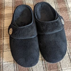 Vionic 'Indulge Sadie' plush mule slippers/clogs